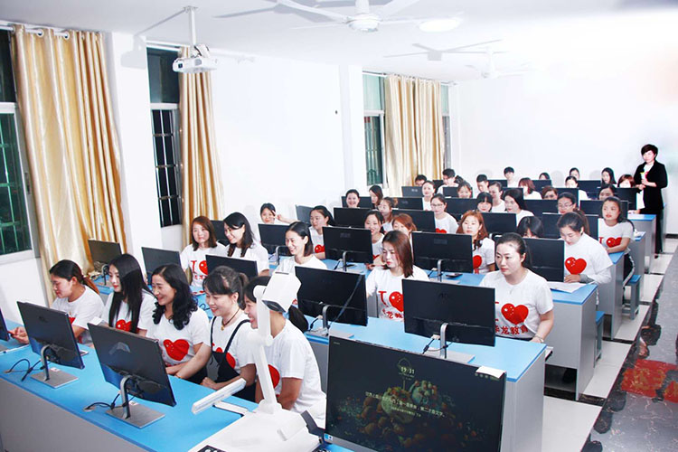 ������ѵ